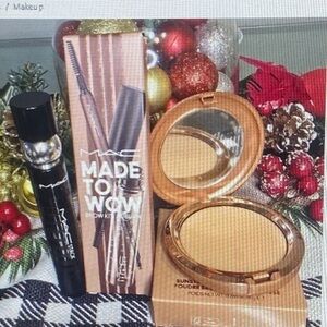 Mac Cosmetics 4 Piece Set